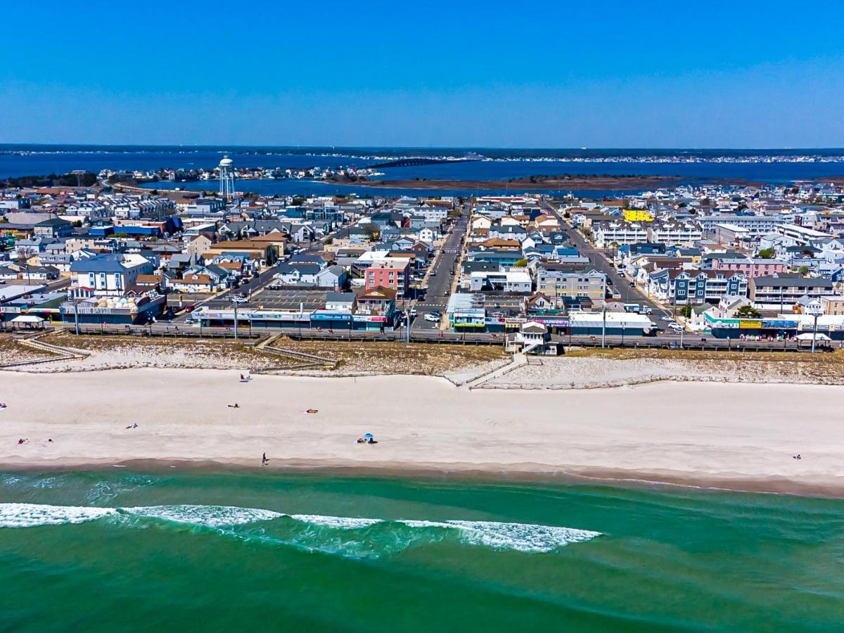 Boardwalk Hotel Charlee & Apartments Beach Hotel Oceanfront Seaside Heights Exterior foto