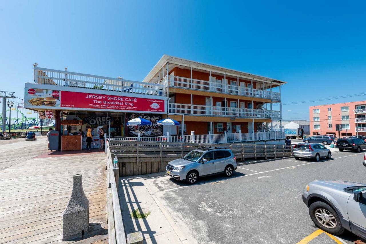 Boardwalk Hotel Charlee & Apartments Beach Hotel Oceanfront Seaside Heights Exterior foto