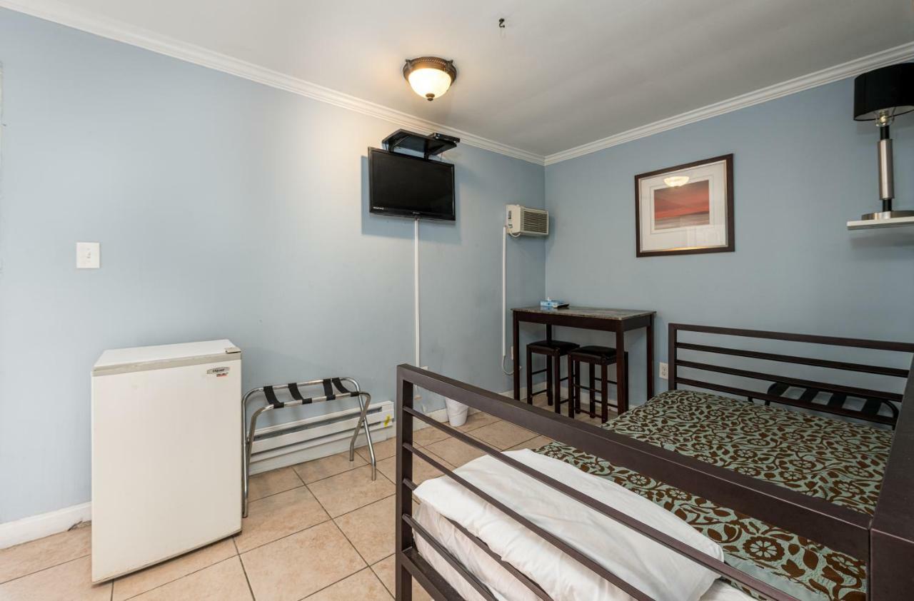 Boardwalk Hotel Charlee & Apartments Beach Hotel Oceanfront Seaside Heights Exterior foto