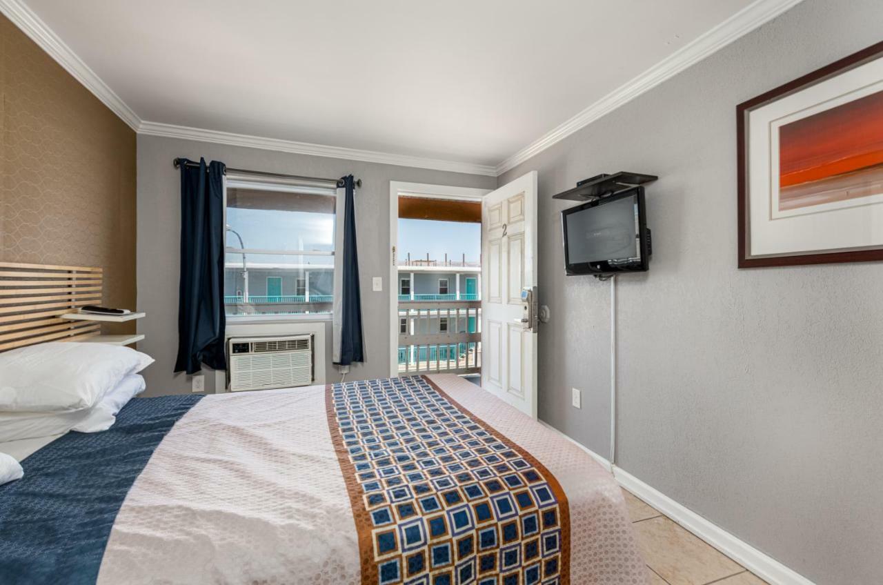 Boardwalk Hotel Charlee & Apartments Beach Hotel Oceanfront Seaside Heights Exterior foto