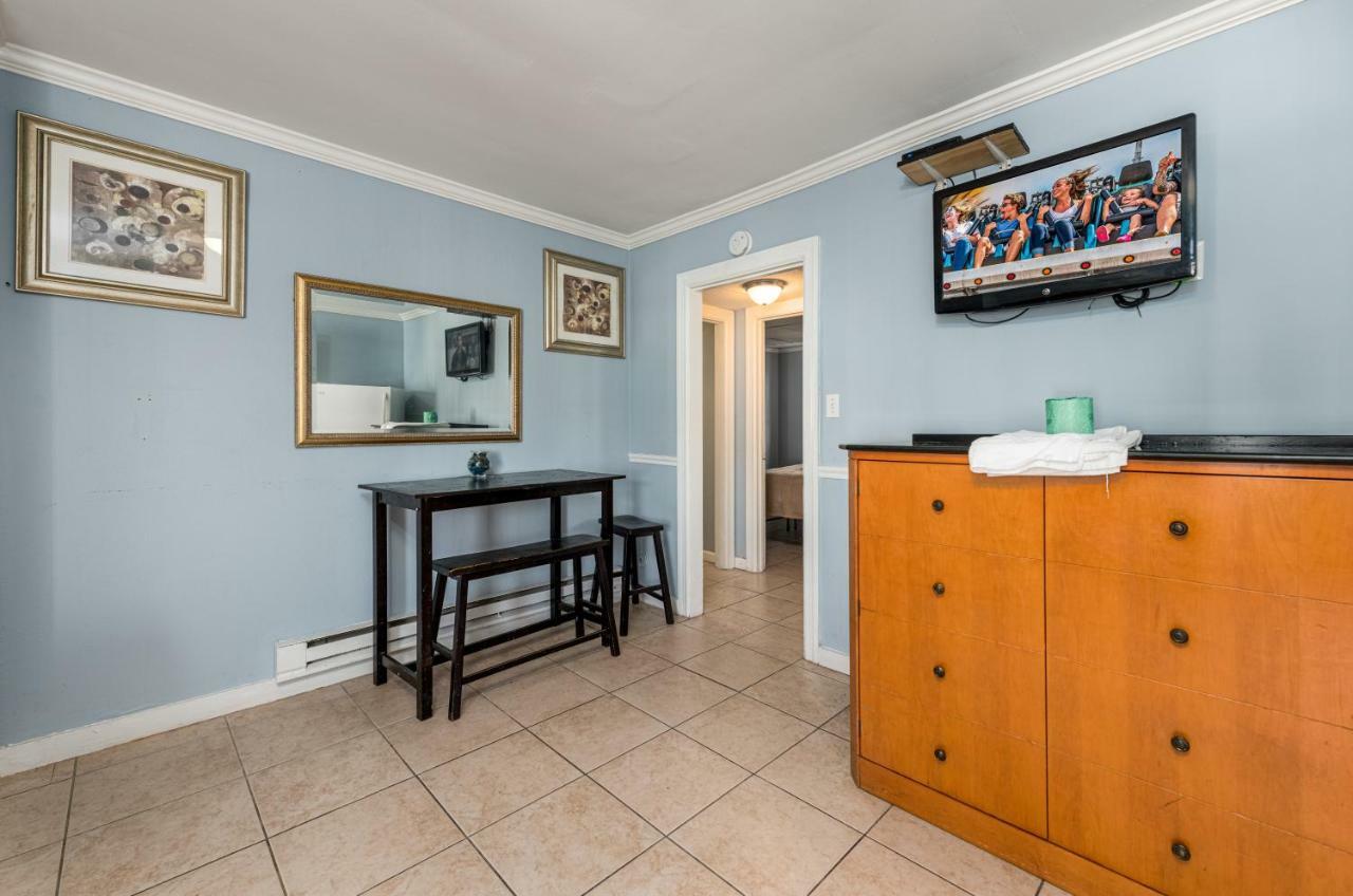 Boardwalk Hotel Charlee & Apartments Beach Hotel Oceanfront Seaside Heights Exterior foto